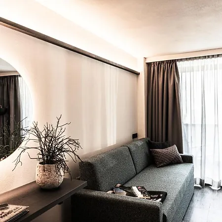 Hotel Pinei 4*
