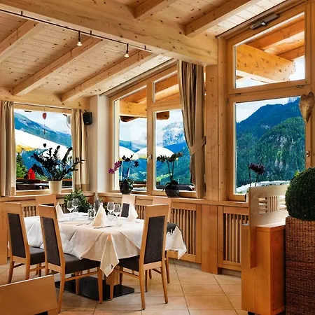Pinei Hotel